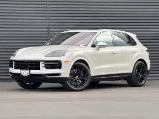 2026 Porsche Cayenne S's photo