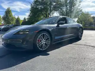 2021 Porsche Taycan 4S's photo