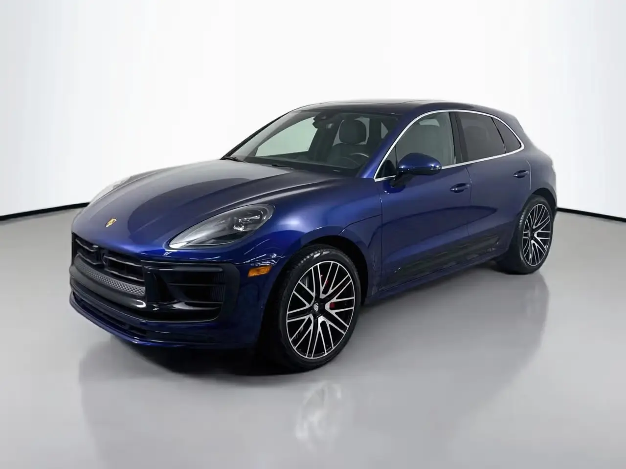 2026 Porsche Macan S photo 4