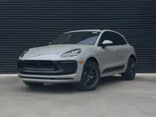 2026 Porsche Macan T's photo
