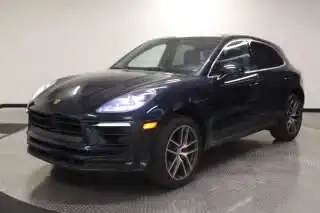 2022 Porsche Macan S's photo