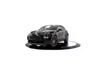 2026 Porsche Macan Macan Electric's photo