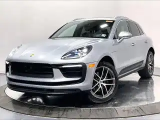 2026 Porsche Macan T's photo