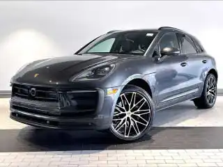 2026 Porsche Macan Base's photo