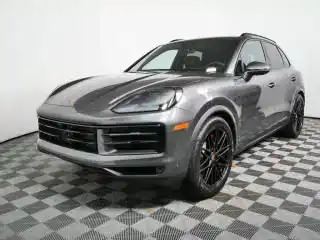 2026 Porsche Cayenne S's photo