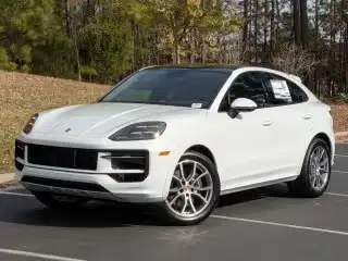 2026 Porsche Cayenne Base's photo