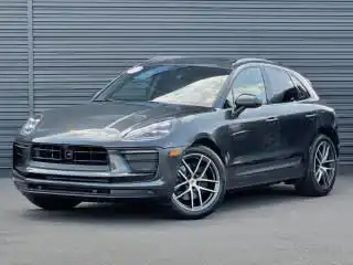 2024 Porsche Macan Base's photo
