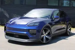 2025 Porsche Macan Macan 4S Electric's photo