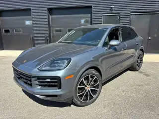 2026 Porsche Cayenne Base photo 1