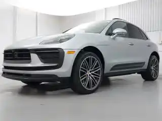2026 Porsche Macan T's photo