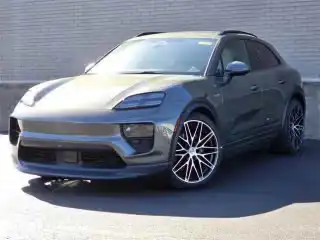 2024 Porsche Macan Macan 4 Electric's photo