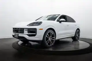 2026 Porsche Cayenne Base's photo