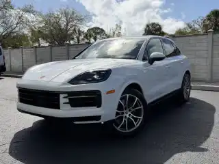 2026 Porsche Cayenne Base's photo