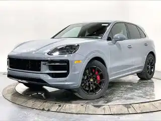 2026 Porsche Cayenne S's photo
