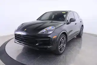 2023 Porsche Cayenne Turbo's photo