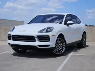 2023 Porsche Cayenne Platinum Edition's photo