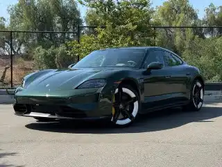 2025 Porsche Taycan Turbo S's photo