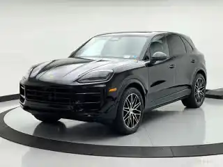 2026 Porsche Cayenne Base's photo