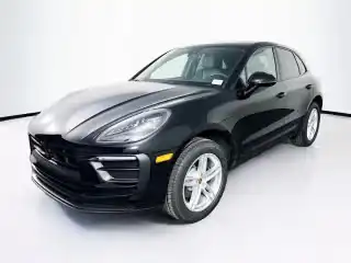 2026 Porsche Macan Base's photo