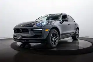2026 Porsche Macan Base's photo