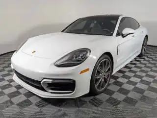 2023 Porsche Panamera 4 Platinum Edition's photo