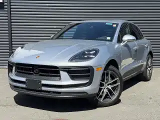 2026 Porsche Macan T's photo