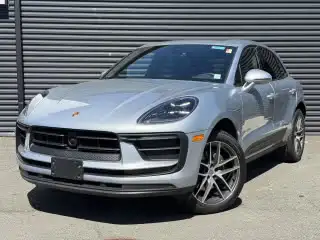 2026 Porsche Macan T's photo