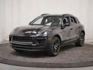 2022 Porsche Macan S's photo