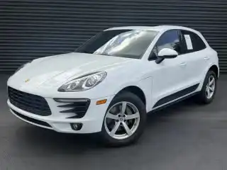 2018 Porsche Macan Base's photo