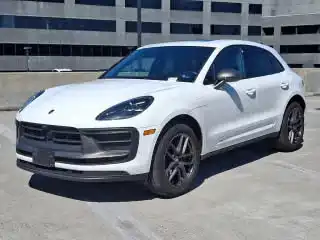 2023 Porsche Macan T's photo