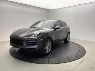 2024 Porsche Cayenne Base's photo