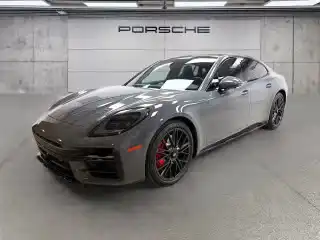 2026 Porsche Panamera GTS's photo