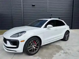 2026 Porsche Macan S's photo