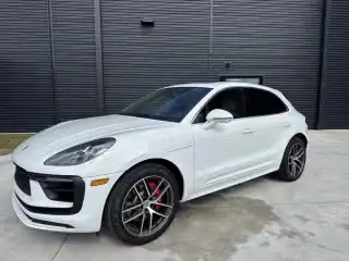 2026 Porsche Macan S's photo
