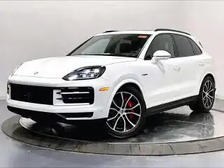 2025 Porsche Cayenne S E-Hybrid's photo