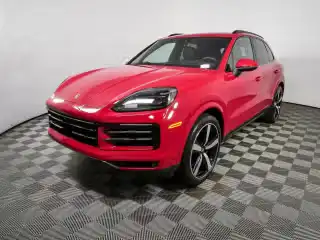 2024 Porsche Cayenne Base's photo
