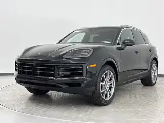 2025 Porsche Cayenne Base photo 1
