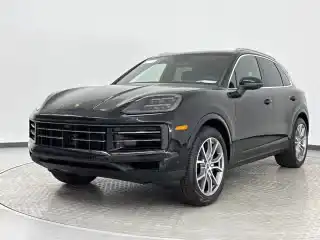 2025 Porsche Cayenne Base's photo