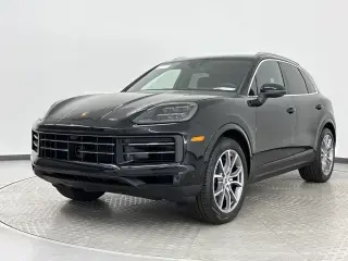 2025 Porsche Cayenne Base photo 5