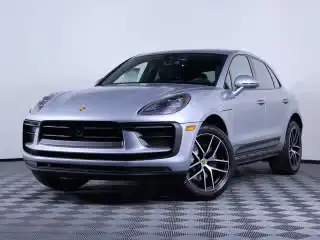 2026 Porsche Macan Base's photo