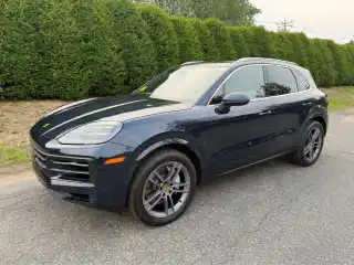 2024 Porsche Cayenne Base's photo