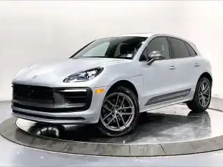 2026 Porsche Macan T's photo