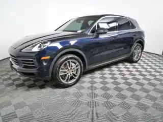 2021 Porsche Cayenne Base's photo