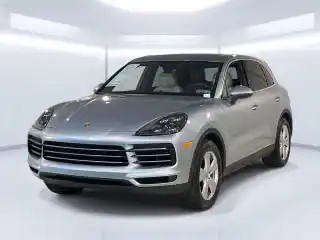 2022 Porsche Cayenne Base's photo