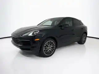 2023 Porsche Cayenne Platinum Edition's photo