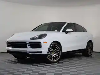 2023 Porsche Cayenne Platinum Edition's photo