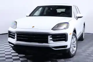 2026 Porsche Cayenne Base's photo