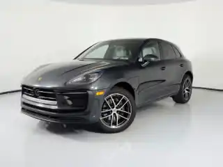 2026 Porsche Macan Base's photo