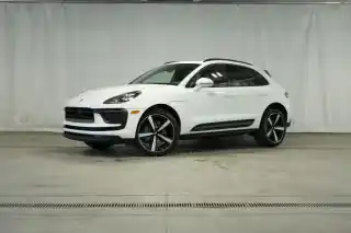 2026 Porsche Macan Base's photo