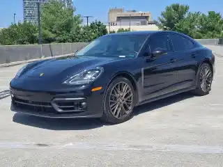 2023 Porsche Panamera 4 Platinum Edition's photo